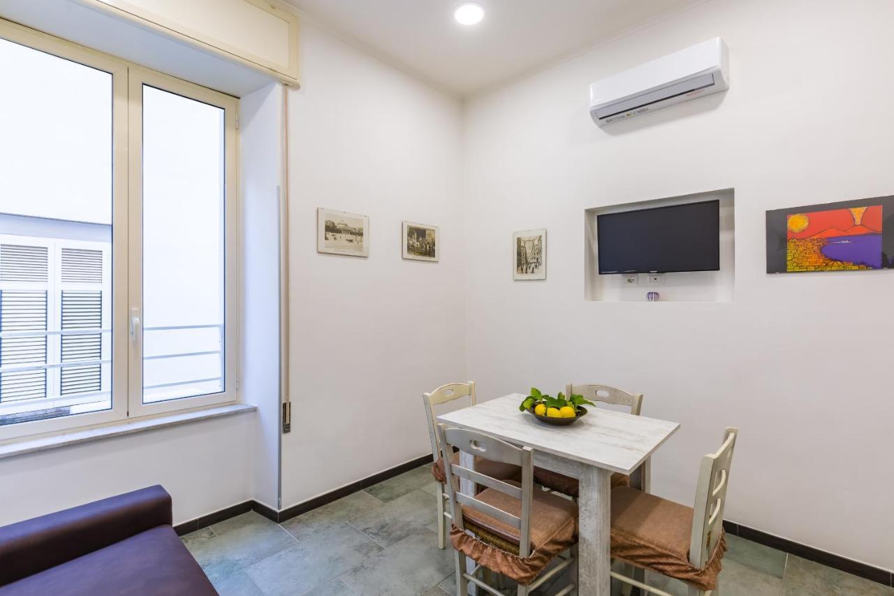 Gelso Complex Studios And Flat By Napoliapartments Екстериор снимка