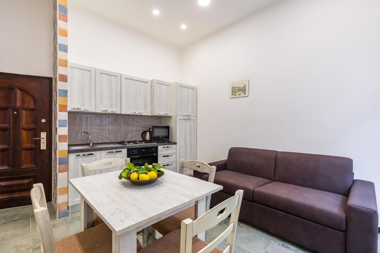 Gelso Complex Studios And Flat By Napoliapartments Екстериор снимка