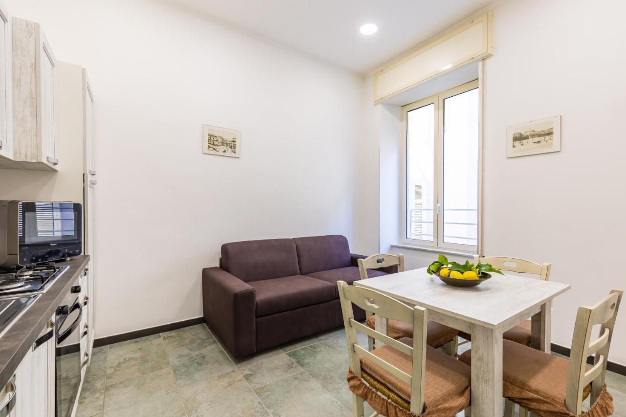 Gelso Complex Studios And Flat By Napoliapartments Екстериор снимка