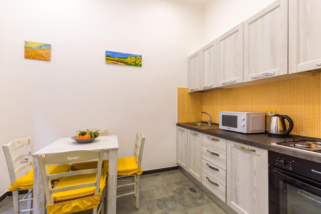 Gelso Complex Studios And Flat By Napoliapartments Екстериор снимка